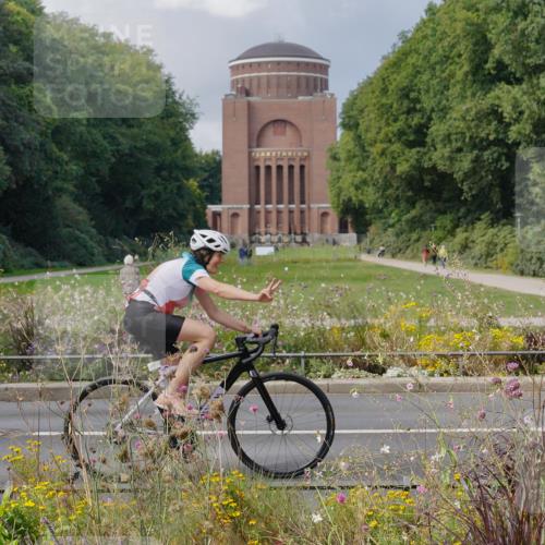 14.09.2025 - Stadtparktriathlon Michael Burmester http://msf.ph/oto/8899146 14.09.2025 12:52:03 Radfahren 1257, 1339, 1341, 1347, 1377, 1381, 1392 meine-sportfotos.de
