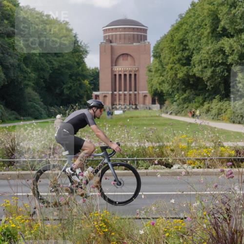 14.09.2025 - Stadtparktriathlon Michael Burmester http://msf.ph/oto/8899151 14.09.2025 12:52:05 Radfahren 1257, 1339, 1341, 1347, 1369, 1377, 1381, 1392 meine-sportfotos.de