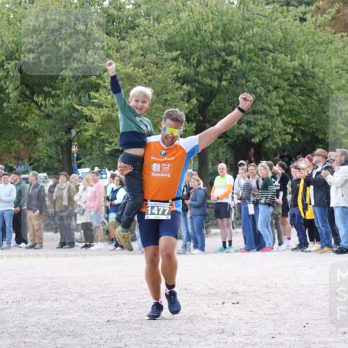14.09.2025 - Stadtparktriathlon Strokosch-Dieckow http://msf.ph/oto/8899152 14.09.2025 14:10:46 Ziel 1432, 1477 meine-sportfotos.de