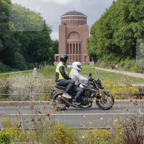 14.09.2025 - Stadtparktriathlon Michael Burmester http://msf.ph/oto/8899156 14.09.2025 12:52:07 Radfahren 1257, 1339, 1347, 1369, 1377, 1381, 1392 meine-sportfotos.de