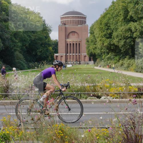 14.09.2025 - Stadtparktriathlon Michael Burmester http://msf.ph/oto/8899170 14.09.2025 12:52:11 Radfahren 1339, 1347, 1369, 1377, 1381 meine-sportfotos.de