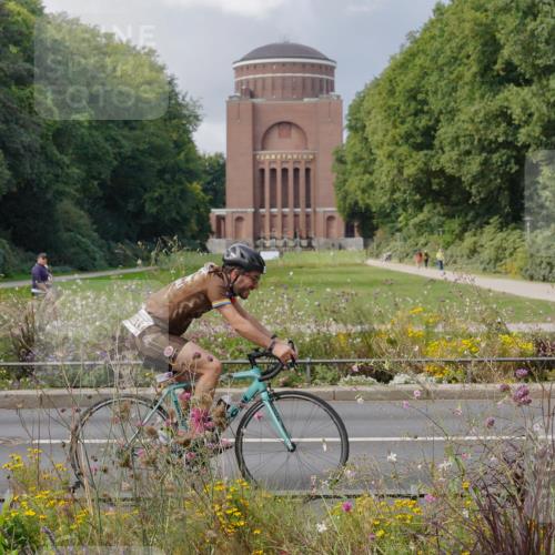 14.09.2025 - Stadtparktriathlon Michael Burmester http://msf.ph/oto/8899175 14.09.2025 12:52:12 Radfahren 1339, 1344, 1347, 1369, 1377, 1381 meine-sportfotos.de