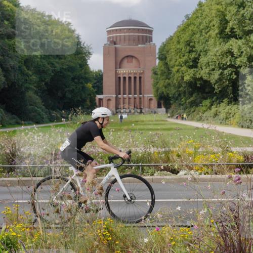 14.09.2025 - Stadtparktriathlon Michael Burmester http://msf.ph/oto/8899200 14.09.2025 12:52:30 Radfahren 1264, 1303, 1340, 1345, 1396 meine-sportfotos.de