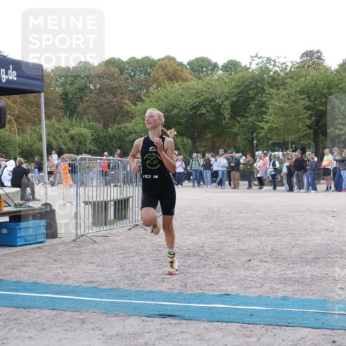 14.09.2025 - Stadtparktriathlon Strokosch-Dieckow http://msf.ph/oto/8899218 14.09.2025 14:11:23 Ziel 1427, 1647 meine-sportfotos.de