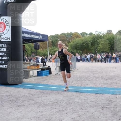 14.09.2025 - Stadtparktriathlon Strokosch-Dieckow http://msf.ph/oto/8899220 14.09.2025 14:11:24 Ziel 1427, 1647 meine-sportfotos.de