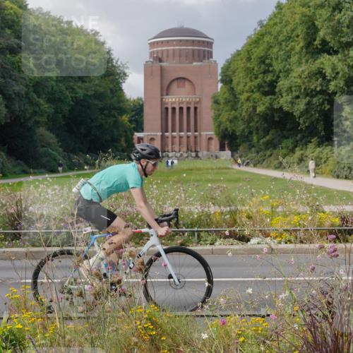 14.09.2025 - Stadtparktriathlon Michael Burmester http://msf.ph/oto/8899229 14.09.2025 12:52:48 Radfahren 1293, 1315, 1322, 1351, 1359, 1417 meine-sportfotos.de