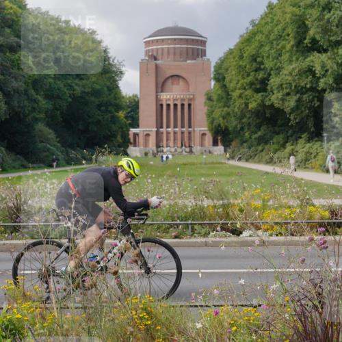 14.09.2025 - Stadtparktriathlon Michael Burmester http://msf.ph/oto/8899238 14.09.2025 12:52:53 Radfahren 1293, 1335, 1351, 1359, 1413 meine-sportfotos.de
