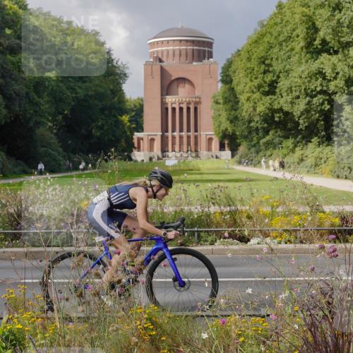 14.09.2025 - Stadtparktriathlon Michael Burmester http://msf.ph/oto/8899247 14.09.2025 12:53:35 Radfahren 1300, 1308 meine-sportfotos.de