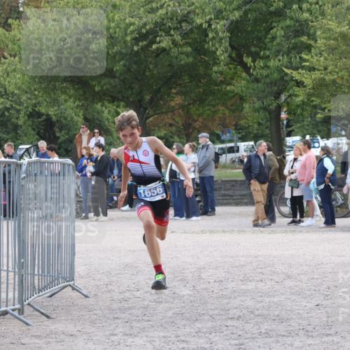 14.09.2025 - Stadtparktriathlon Strokosch-Dieckow http://msf.ph/oto/8899261 14.09.2025 14:11:44 Ziel 1656 meine-sportfotos.de