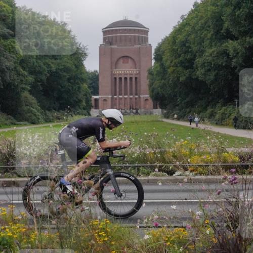 14.09.2025 - Stadtparktriathlon Michael Burmester http://msf.ph/oto/8899269 14.09.2025 09:11:01 Radfahren 302, 351, 355, 360, 415, 435 meine-sportfotos.de