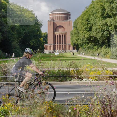 14.09.2025 - Stadtparktriathlon Michael Burmester http://msf.ph/oto/8899291 14.09.2025 12:54:12 Radfahren 1246, 1291 meine-sportfotos.de