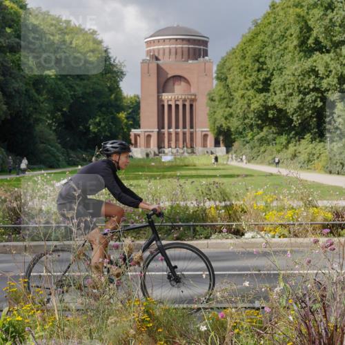 14.09.2025 - Stadtparktriathlon Michael Burmester http://msf.ph/oto/8899301 14.09.2025 12:54:21 Radfahren 1241, 1290, 1291 meine-sportfotos.de