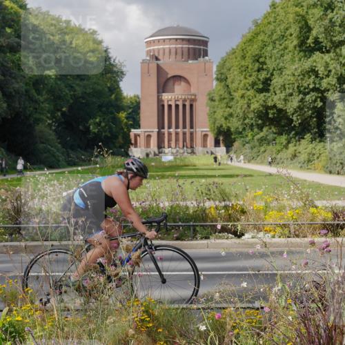14.09.2025 - Stadtparktriathlon Michael Burmester http://msf.ph/oto/8899306 14.09.2025 12:54:29 Radfahren 1241, 1307, 1410 meine-sportfotos.de