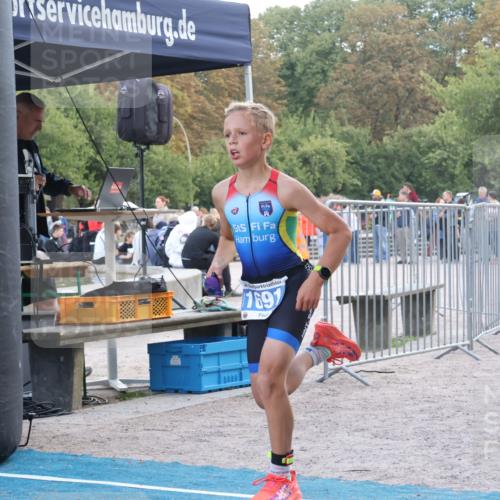 14.09.2025 - Stadtparktriathlon Strokosch-Dieckow http://msf.ph/oto/8899310 14.09.2025 14:12:09 Ziel 1661, 1691 meine-sportfotos.de