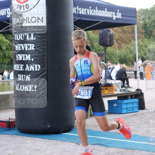 14.09.2025 - Stadtparktriathlon Strokosch-Dieckow http://msf.ph/oto/8899312 14.09.2025 14:12:09 Ziel 1661, 1691 meine-sportfotos.de