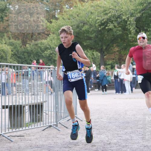14.09.2025 - Stadtparktriathlon Strokosch-Dieckow http://msf.ph/oto/8899316 14.09.2025 14:12:29 Ziel 1376, 1662 meine-sportfotos.de