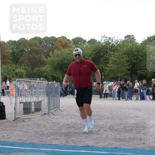 14.09.2025 - Stadtparktriathlon Strokosch-Dieckow http://msf.ph/oto/8899322 14.09.2025 14:12:31 Ziel 1376, 1662, 1679 meine-sportfotos.de