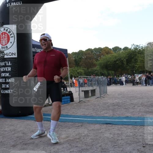 14.09.2025 - Stadtparktriathlon Strokosch-Dieckow http://msf.ph/oto/8899331 14.09.2025 14:12:32 Ziel 1376, 1662, 1679 meine-sportfotos.de