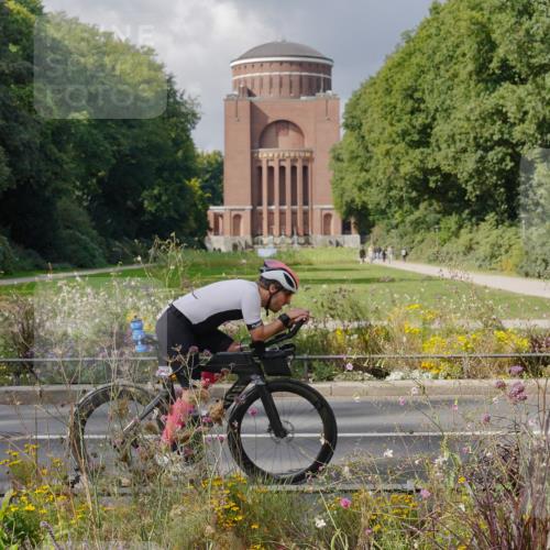 14.09.2025 - Stadtparktriathlon Michael Burmester http://msf.ph/oto/8899332 14.09.2025 12:54:47 Radfahren 1342, 1353, 1419, 1469, 1504 meine-sportfotos.de