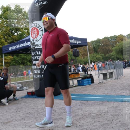 14.09.2025 - Stadtparktriathlon Strokosch-Dieckow http://msf.ph/oto/8899335 14.09.2025 14:12:33 Ziel 1376, 1662, 1679 meine-sportfotos.de