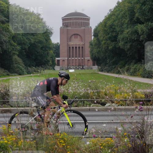 14.09.2025 - Stadtparktriathlon Michael Burmester http://msf.ph/oto/8899349 14.09.2025 09:11:31 Radfahren 316, 378, 405, 423 meine-sportfotos.de