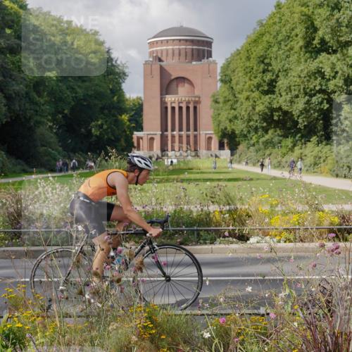 14.09.2025 - Stadtparktriathlon Michael Burmester http://msf.ph/oto/8899361 14.09.2025 12:55:20 Radfahren 1326, 1376, 1387, 1414, 1514 meine-sportfotos.de