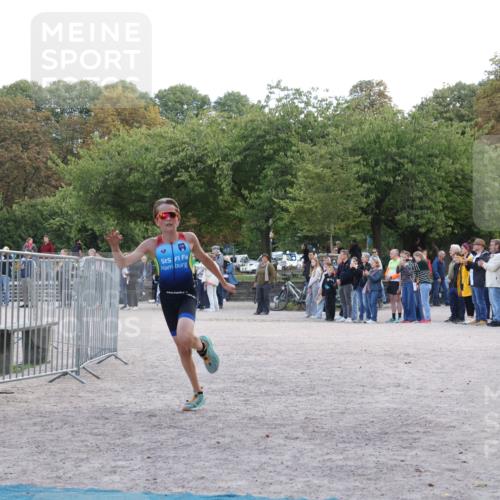 14.09.2025 - Stadtparktriathlon Strokosch-Dieckow http://msf.ph/oto/8899364 14.09.2025 14:12:48 Ziel 1437, 1653, 1678 meine-sportfotos.de