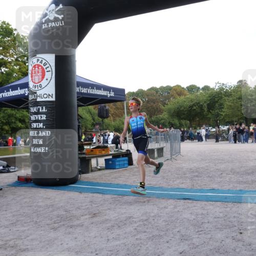 14.09.2025 - Stadtparktriathlon Strokosch-Dieckow http://msf.ph/oto/8899368 14.09.2025 14:12:49 Ziel 1437, 1653, 1678 meine-sportfotos.de