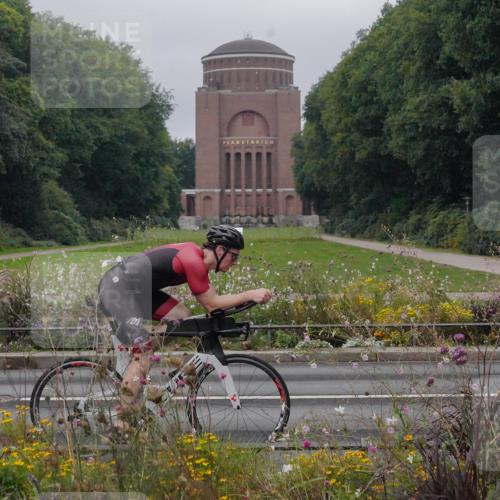 14.09.2025 - Stadtparktriathlon Michael Burmester http://msf.ph/oto/8899369 14.09.2025 09:11:48 Radfahren 310, 335, 338, 394 meine-sportfotos.de