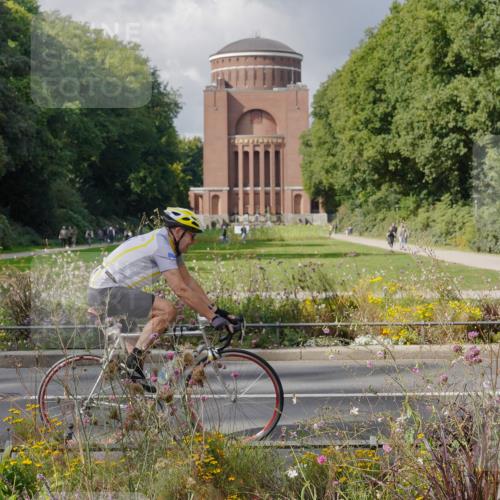 14.09.2025 - Stadtparktriathlon Michael Burmester http://msf.ph/oto/8899386 14.09.2025 12:55:30 Radfahren 1326, 1357, 1387, 1397, 1514 meine-sportfotos.de