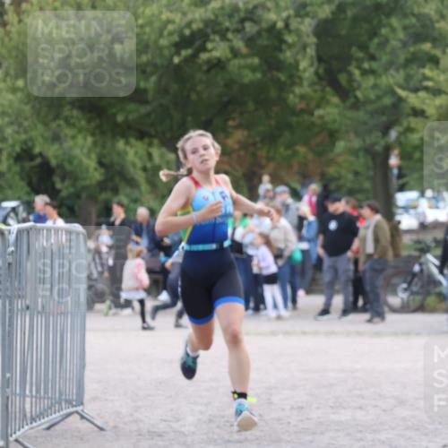 14.09.2025 - Stadtparktriathlon Strokosch-Dieckow http://msf.ph/oto/8899403 14.09.2025 14:13:14 Ziel 1644, 1650 meine-sportfotos.de