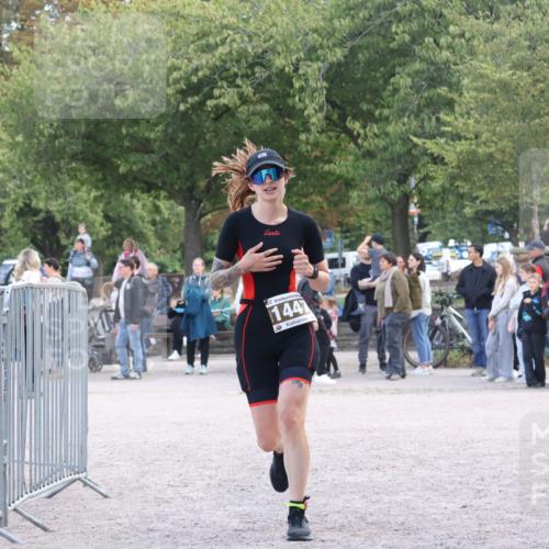 14.09.2025 - Stadtparktriathlon Strokosch-Dieckow http://msf.ph/oto/8899428 14.09.2025 14:13:27 Ziel 1447 meine-sportfotos.de