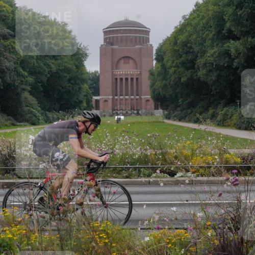 14.09.2025 - Stadtparktriathlon Michael Burmester http://msf.ph/oto/8899441 14.09.2025 09:12:54 Radfahren 306, 320, 334, 358 meine-sportfotos.de