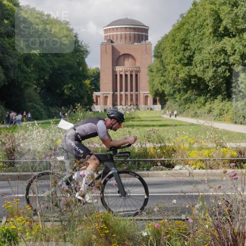 14.09.2025 - Stadtparktriathlon Michael Burmester http://msf.ph/oto/8899449 14.09.2025 12:56:18 Radfahren 1256, 1263, 1278, 1283, 1352, 1355, 1400, 1415, 1492, 1499, 1510 meine-sportfotos.de