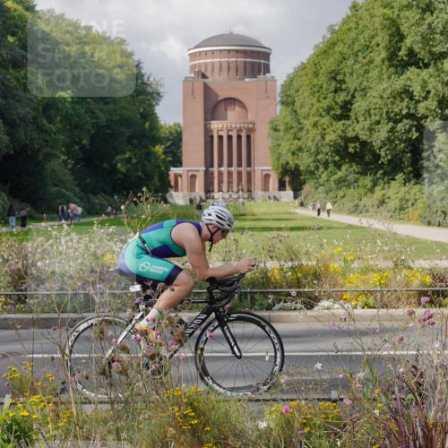 14.09.2025 - Stadtparktriathlon Michael Burmester http://msf.ph/oto/8899484 14.09.2025 12:56:36 Radfahren 1248, 1330, 1358, 1367, 1385, 1407 meine-sportfotos.de