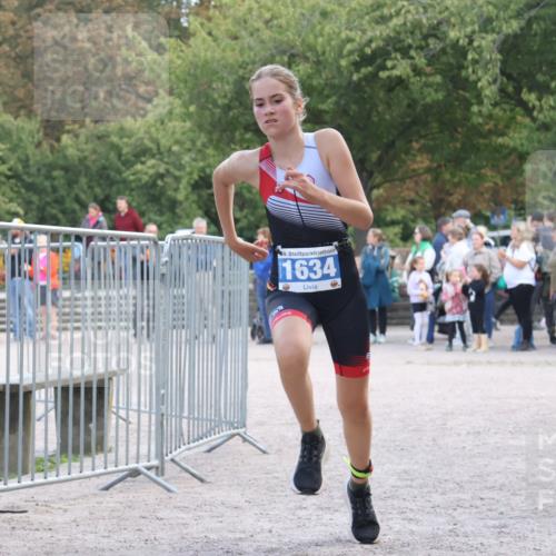 14.09.2025 - Stadtparktriathlon Strokosch-Dieckow http://msf.ph/oto/8899490 14.09.2025 14:14:01 Ziel 1634, 1688 meine-sportfotos.de
