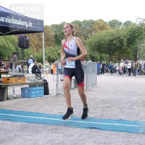 14.09.2025 - Stadtparktriathlon Strokosch-Dieckow http://msf.ph/oto/8899495 14.09.2025 14:14:02 Ziel 1634, 1688 meine-sportfotos.de