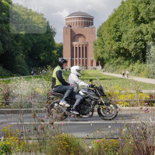 14.09.2025 - Stadtparktriathlon Michael Burmester http://msf.ph/oto/8899534 14.09.2025 12:57:17 Radfahren 1289, 1361, 1405 meine-sportfotos.de