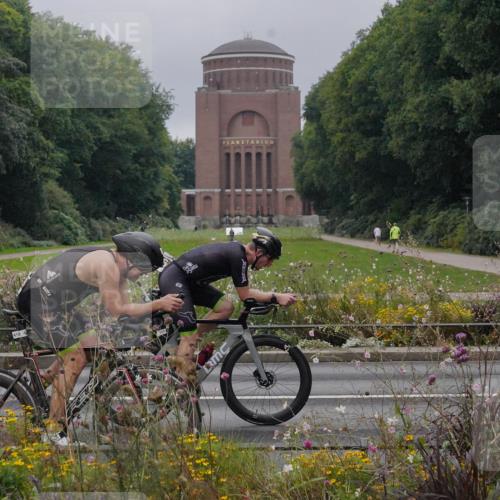 14.09.2025 - Stadtparktriathlon Michael Burmester http://msf.ph/oto/8899542 14.09.2025 09:14:04 Radfahren 333, 366, 368, 419 meine-sportfotos.de