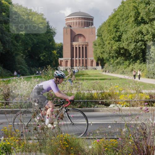 14.09.2025 - Stadtparktriathlon Michael Burmester http://msf.ph/oto/8899550 14.09.2025 12:57:35 Radfahren 1309, 1332, 1442 meine-sportfotos.de