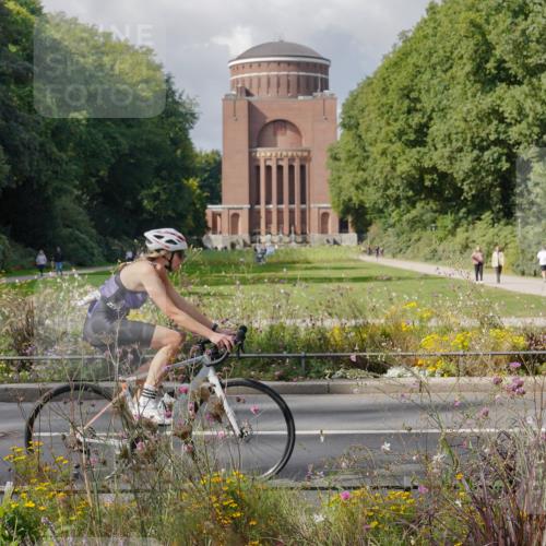 14.09.2025 - Stadtparktriathlon Michael Burmester http://msf.ph/oto/8899559 14.09.2025 12:57:38 Radfahren 1309, 1332, 1426, 1442 meine-sportfotos.de