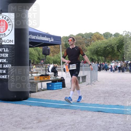 14.09.2025 - Stadtparktriathlon Strokosch-Dieckow http://msf.ph/oto/8899560 14.09.2025 14:14:23 Ziel 1515, 1627, 1631 meine-sportfotos.de