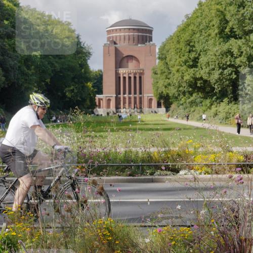 14.09.2025 - Stadtparktriathlon Michael Burmester http://msf.ph/oto/8899572 14.09.2025 12:57:49 Radfahren 1100, 1336, 1365, 1371, 1426 meine-sportfotos.de