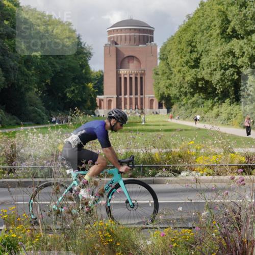 14.09.2025 - Stadtparktriathlon Michael Burmester http://msf.ph/oto/8899577 14.09.2025 12:57:52 Radfahren 1100, 1328, 1336, 1365, 1371 meine-sportfotos.de