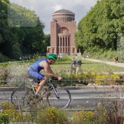 14.09.2025 - Stadtparktriathlon Michael Burmester http://msf.ph/oto/8899589 14.09.2025 12:58:05 Radfahren 1268, 1288, 1328, 1373, 1383, 1386, 1521 meine-sportfotos.de