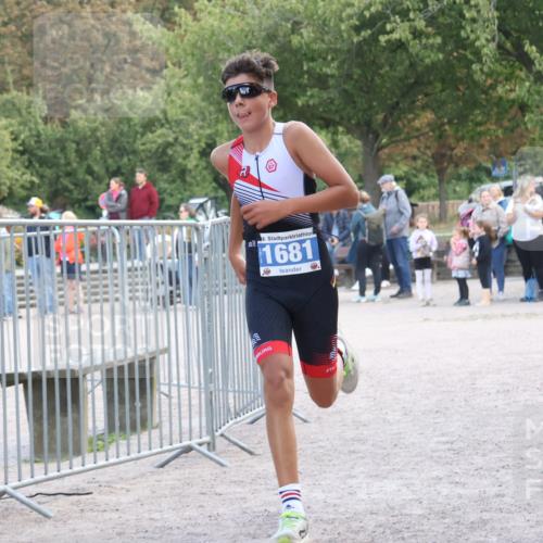 14.09.2025 - Stadtparktriathlon Strokosch-Dieckow http://msf.ph/oto/8899640 14.09.2025 14:14:53 Ziel 1453, 1663, 1681 meine-sportfotos.de