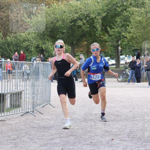 14.09.2025 - Stadtparktriathlon Strokosch-Dieckow http://msf.ph/oto/8899709 14.09.2025 14:16:01 Ziel 1622, 1645 meine-sportfotos.de
