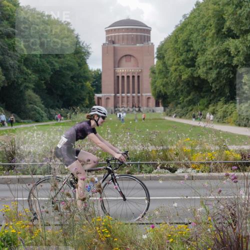 14.09.2025 - Stadtparktriathlon Michael Burmester http://msf.ph/oto/8899724 14.09.2025 12:59:37 Radfahren 1275, 1312, 1335, 1359, 1396, 1404, 1413, 1430, 1451, 1484 meine-sportfotos.de