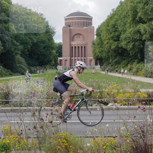 14.09.2025 - Stadtparktriathlon Michael Burmester http://msf.ph/oto/8899749 14.09.2025 12:59:45 Radfahren 1222, 1232, 1275, 1335, 1340, 1359, 1396, 1404, 1413, 1425, 1484 meine-sportfotos.de