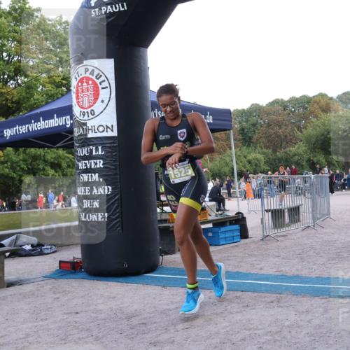14.09.2025 - Stadtparktriathlon Strokosch-Dieckow http://msf.ph/oto/8899754 14.09.2025 14:16:22 Ziel 1525, 1686 meine-sportfotos.de